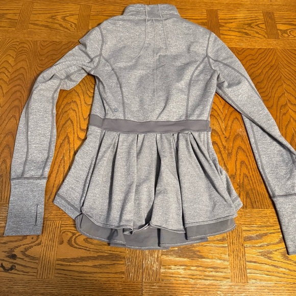 lululemon athletica Heather Gray Utility Jacket - Picture 8 of 16
